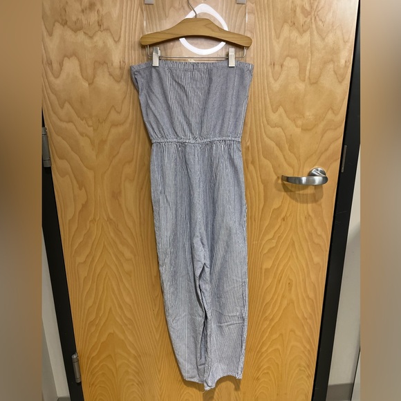 Strapless striped jumpsuit - Picture 2 of 4